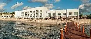 Hotel Grand Oasis